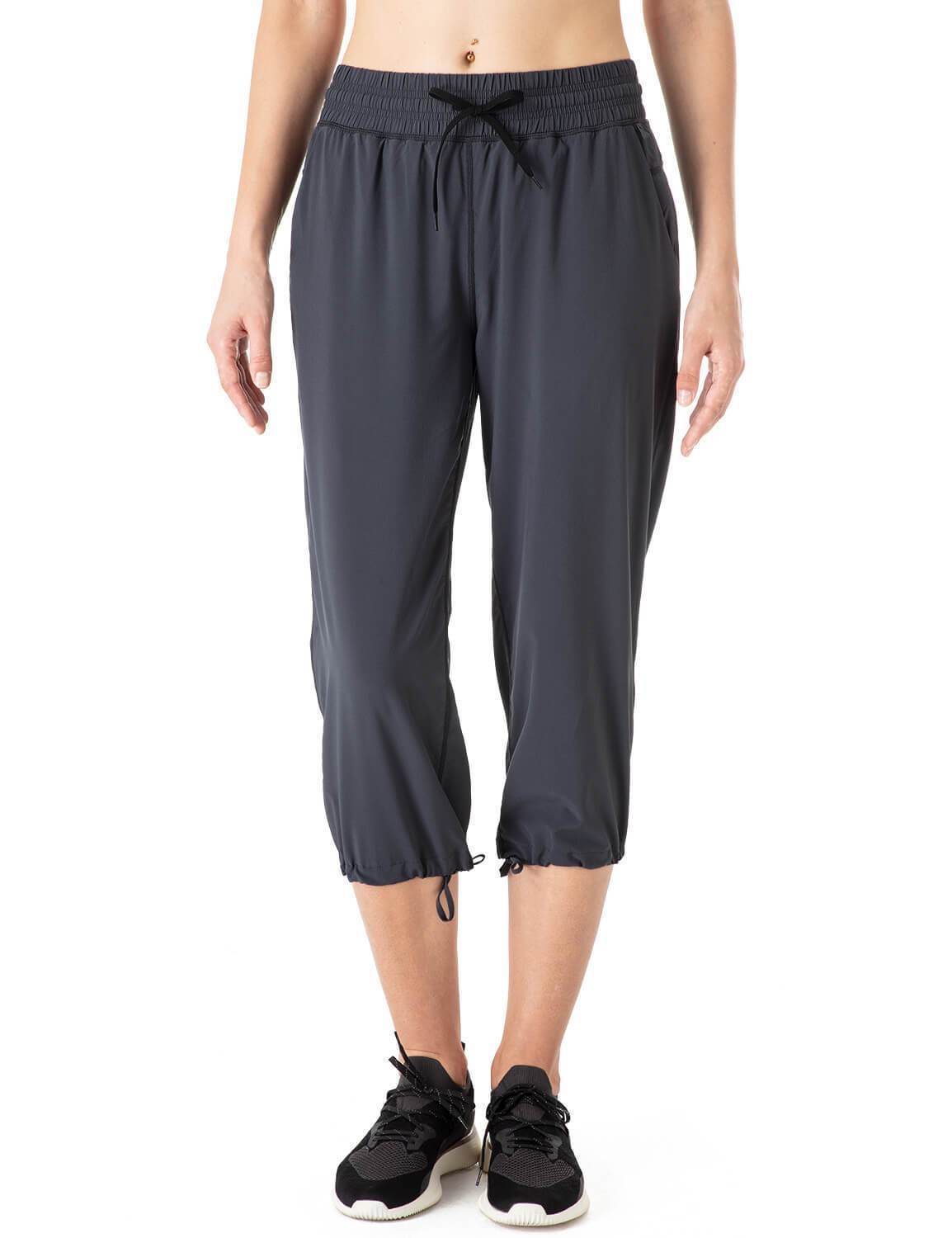 Lightweight womens hot sale capri pants